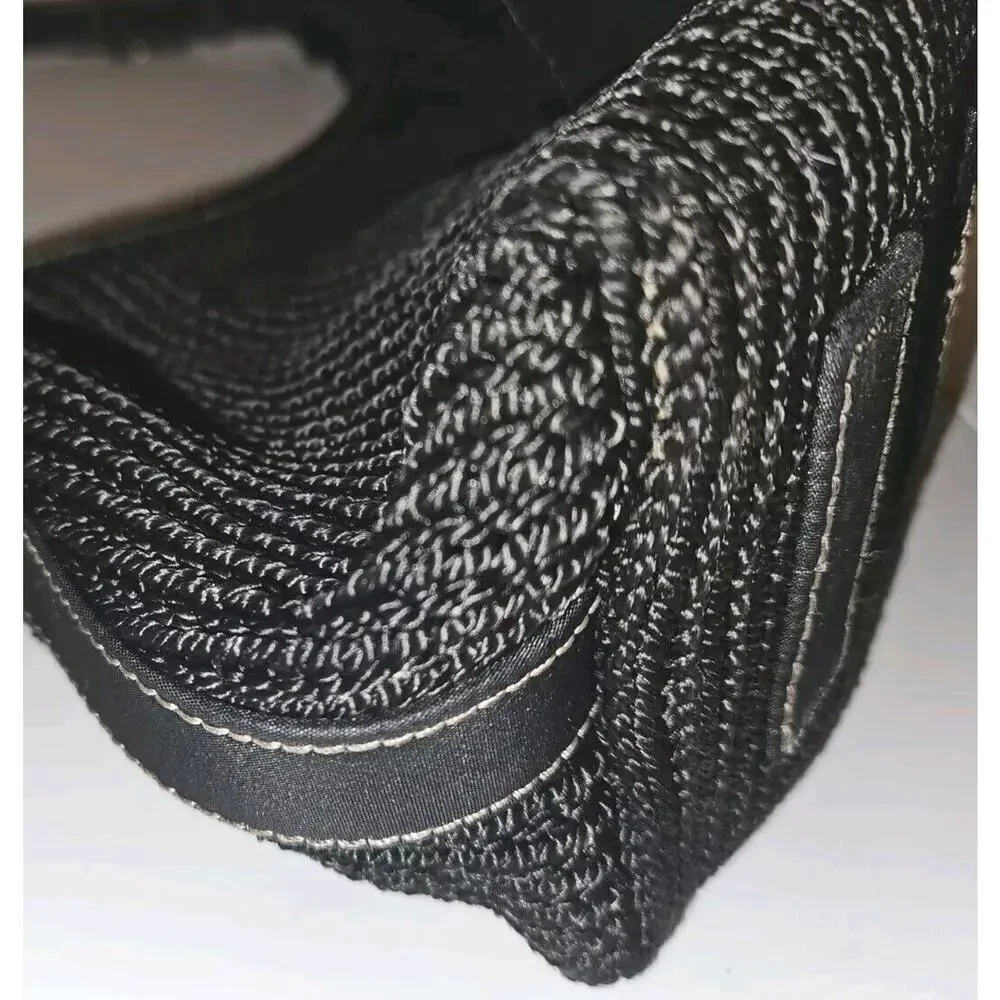 The SAK Black Crochet Purse Bag Zip Closure Interior Pockets